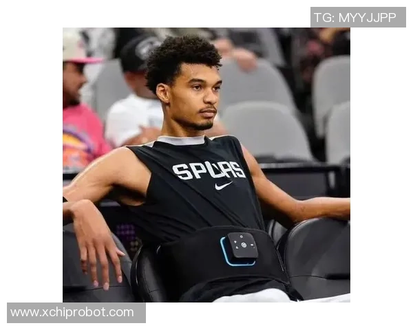 文班亚马新赛季表现惊艳场均数据领跑新秀竞争者